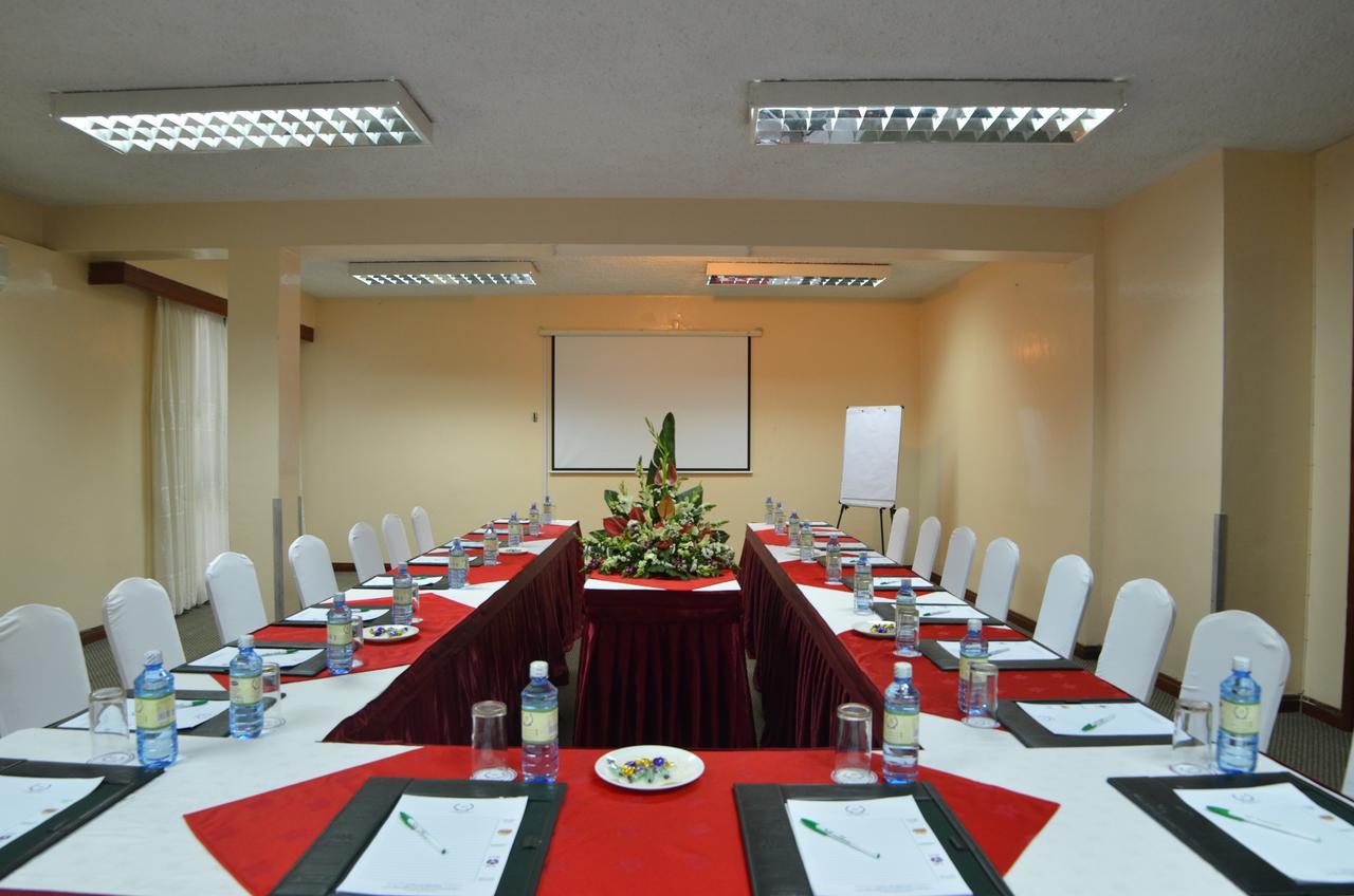 Jacaranda Hotel Nairobi Exteriör bild